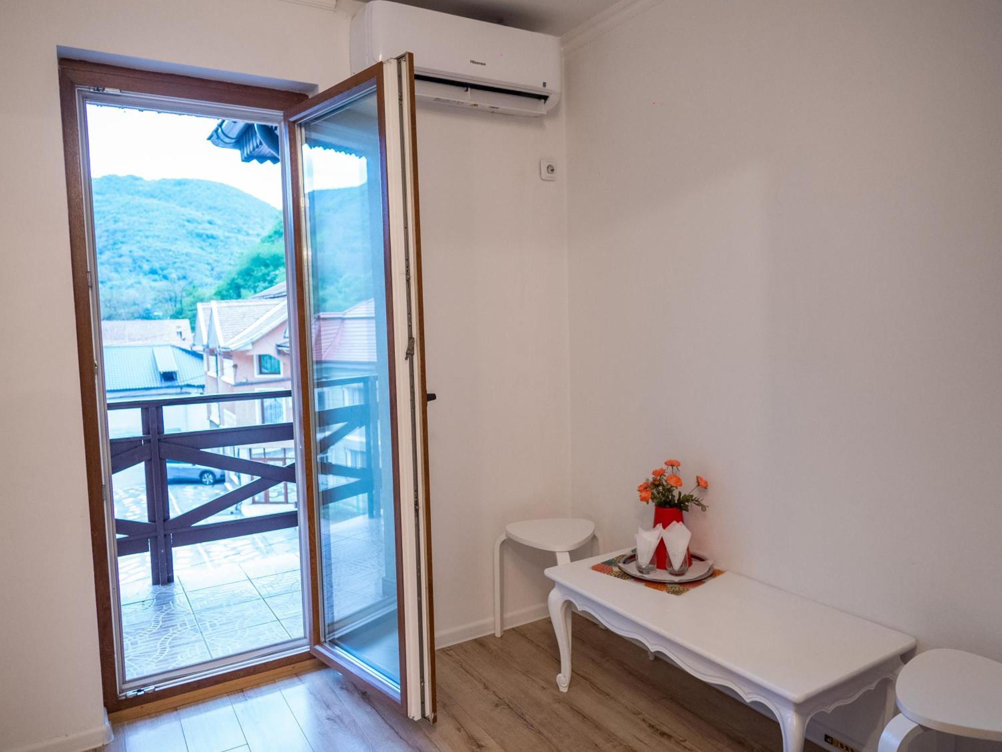 Guesthouse Magic Băile Herculane Dış mekan fotoğraf